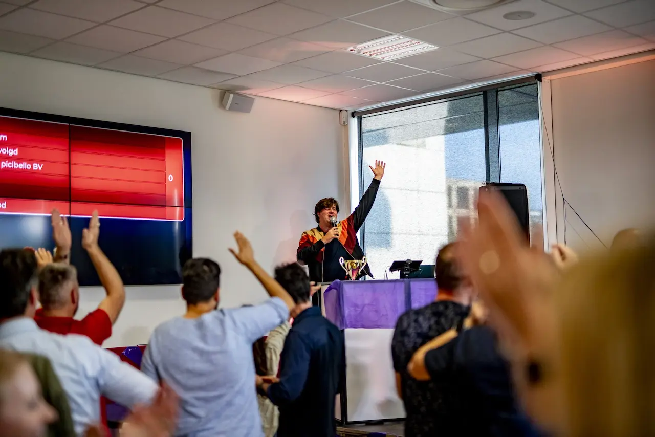 Spinkit pubquiz op locatie met dj en quizmaster